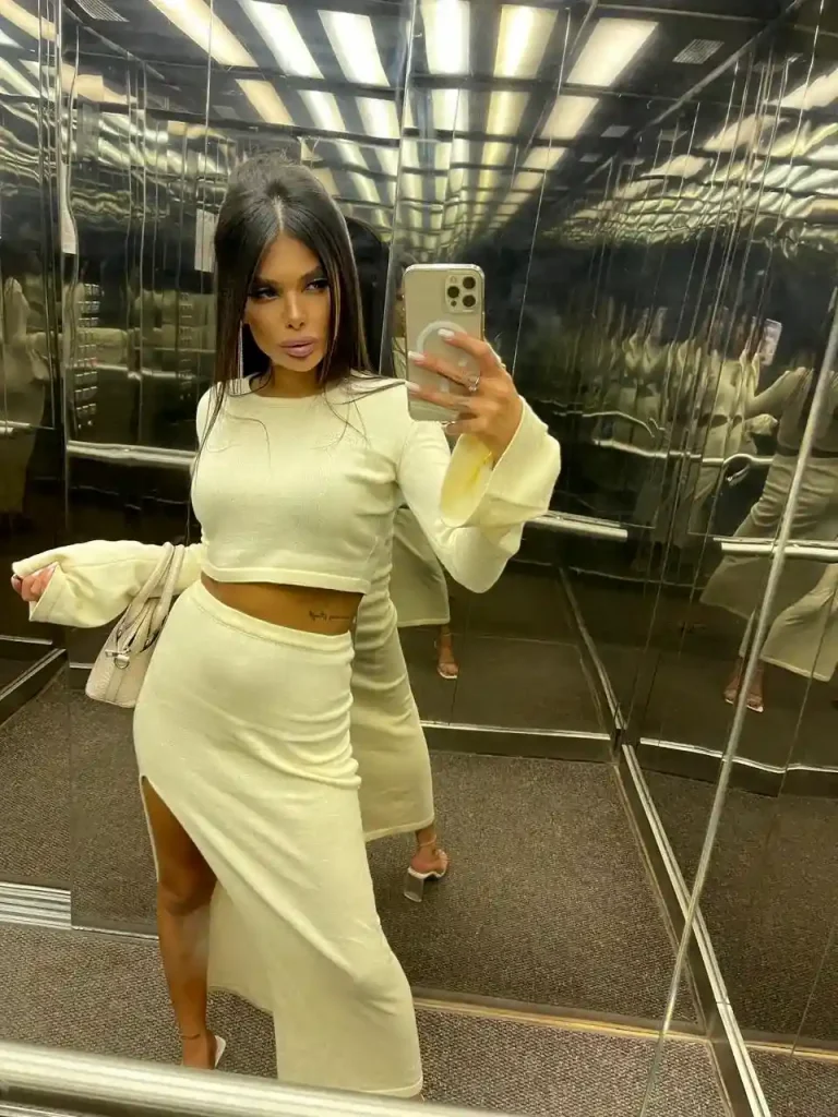 Имя: Белла Возраст: 24 Вес: 55