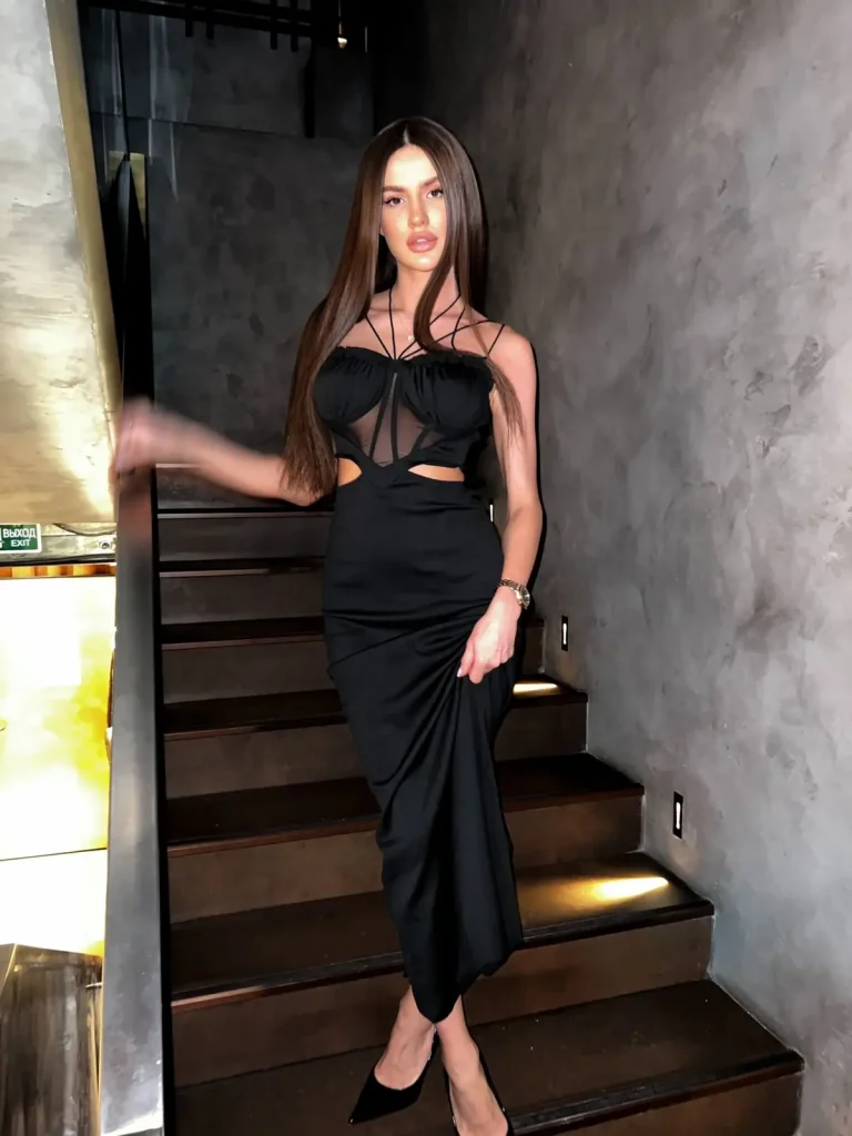 Имя: Рокси Возраст: 25 Вес: 50