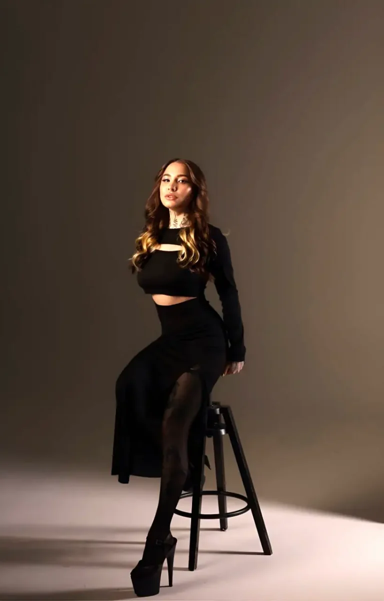 Имя: Афина Возраст: 25 Вес: 59