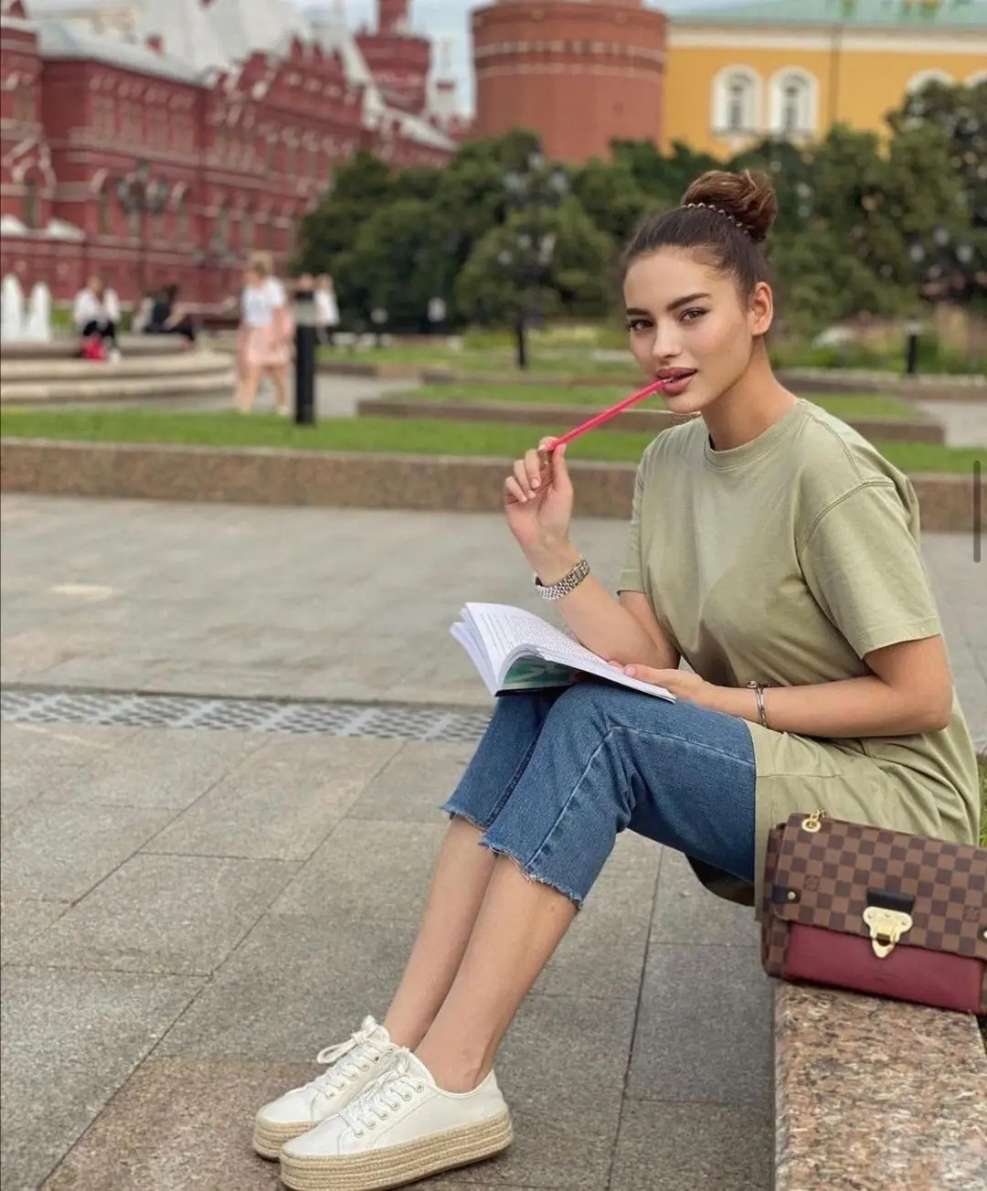 Чек-листы: до брони и в день встречи